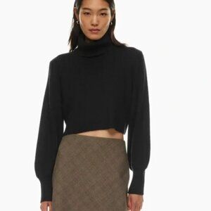 Aritzia Wilfred crop turtleneck sweater black size XS